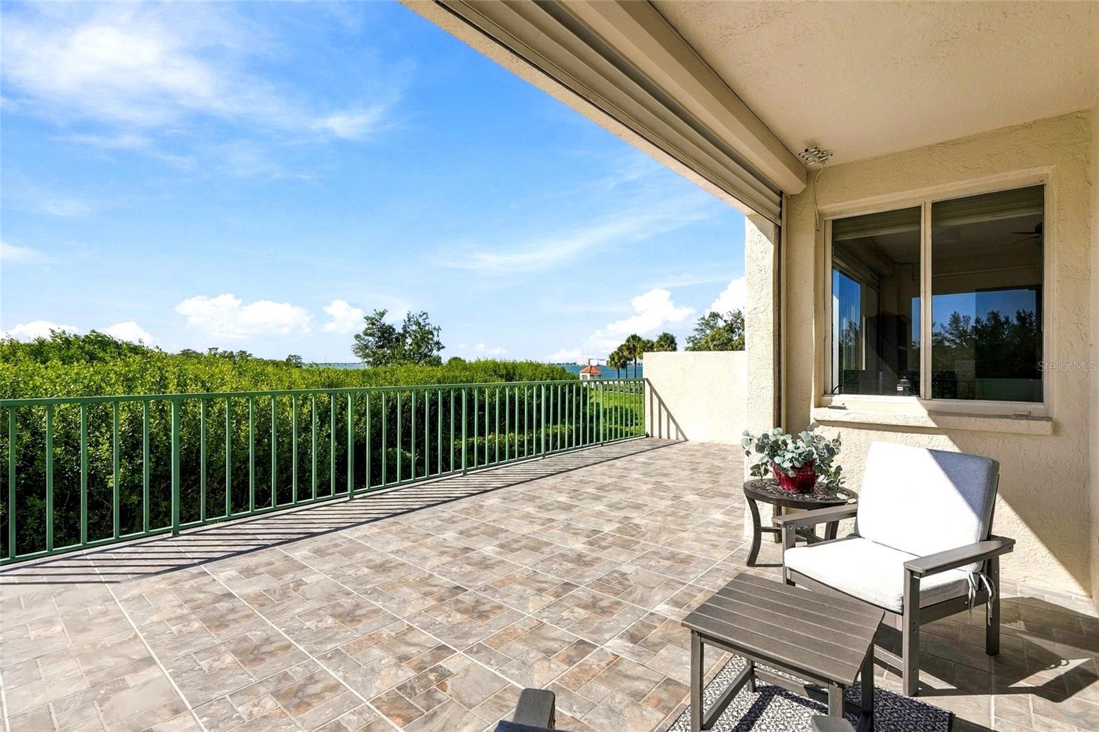 Condominium at 4780 DOLPHIN CAY LN S #102, ST PETERSBURG, photo 33 of 59