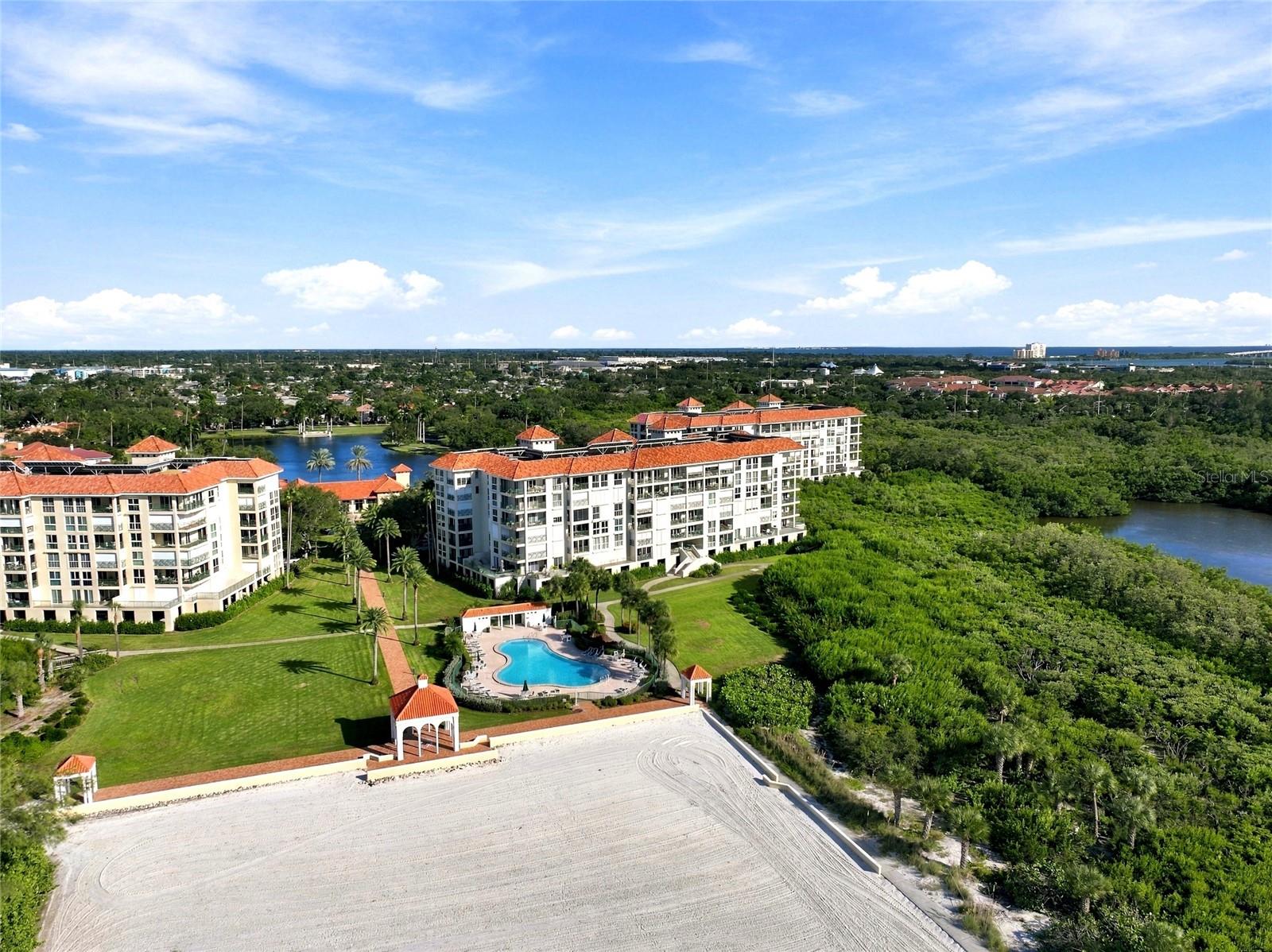 Condominium at 4780 DOLPHIN CAY LN S #102, ST PETERSBURG, photo 40 of 59