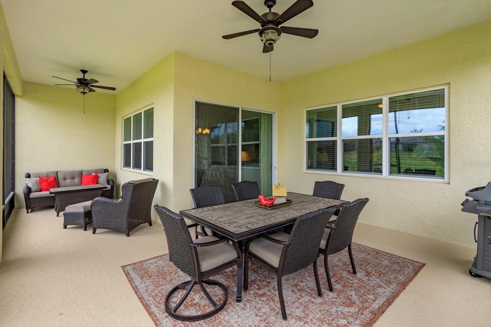 Screened Lanai with Private Golf Course View - 5663 SW 92ND AVENUE RD, OCALA