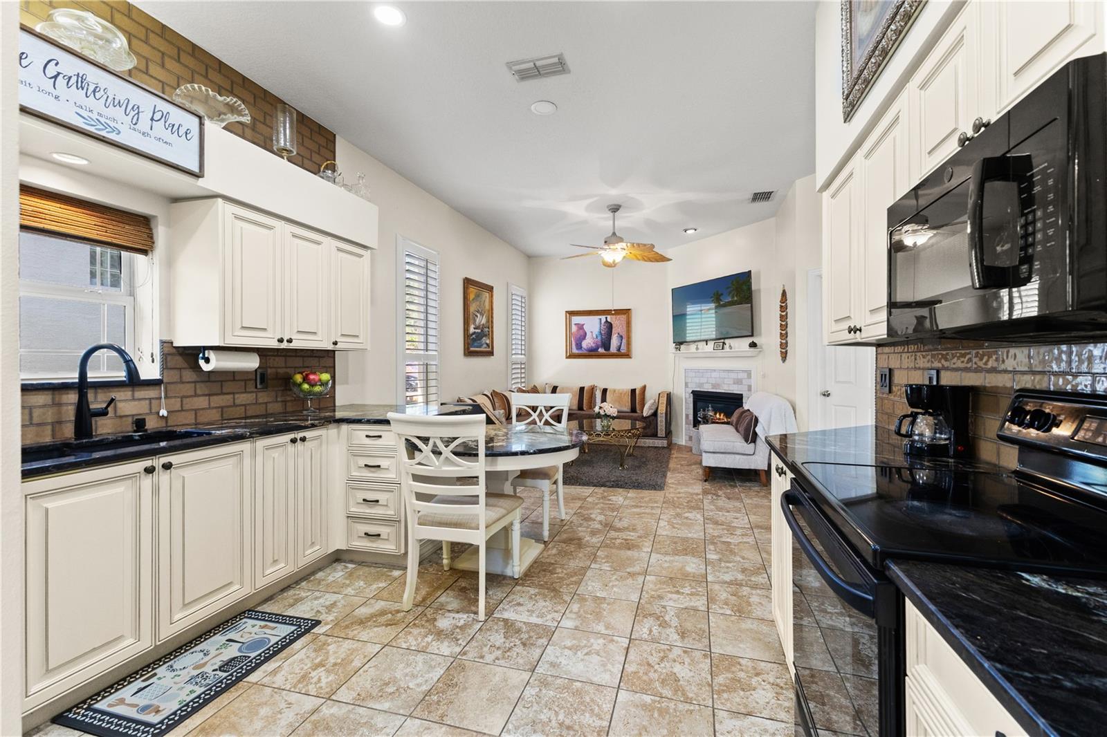 Single Family Residence at 17725 NATHANS DR, TAMPA, photo 15 of 58