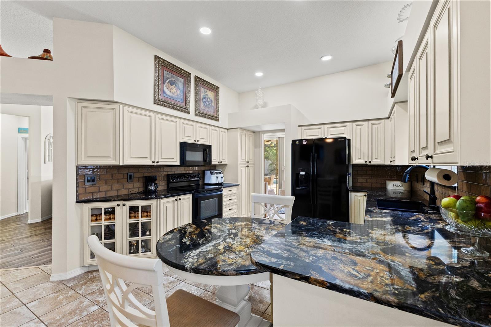 Single Family Residence at 17725 NATHANS DR, TAMPA, photo 19 of 58