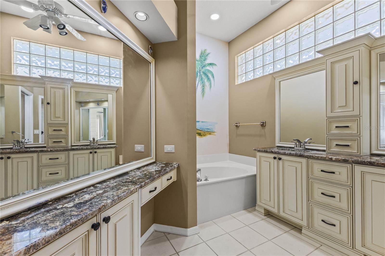 Single Family Residence at 17725 NATHANS DR, TAMPA, photo 28 of 58