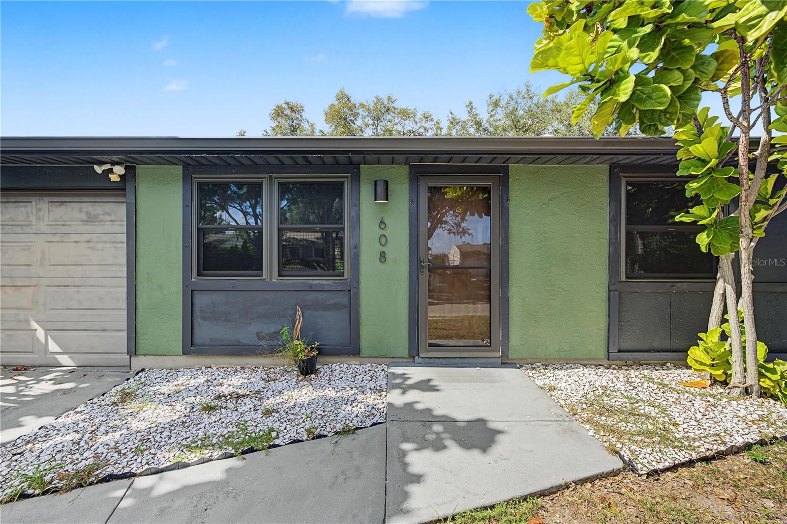 Single Family Residence at 608 TIMBER BAY CIR E, OLDSMAR, photo 2 of 36