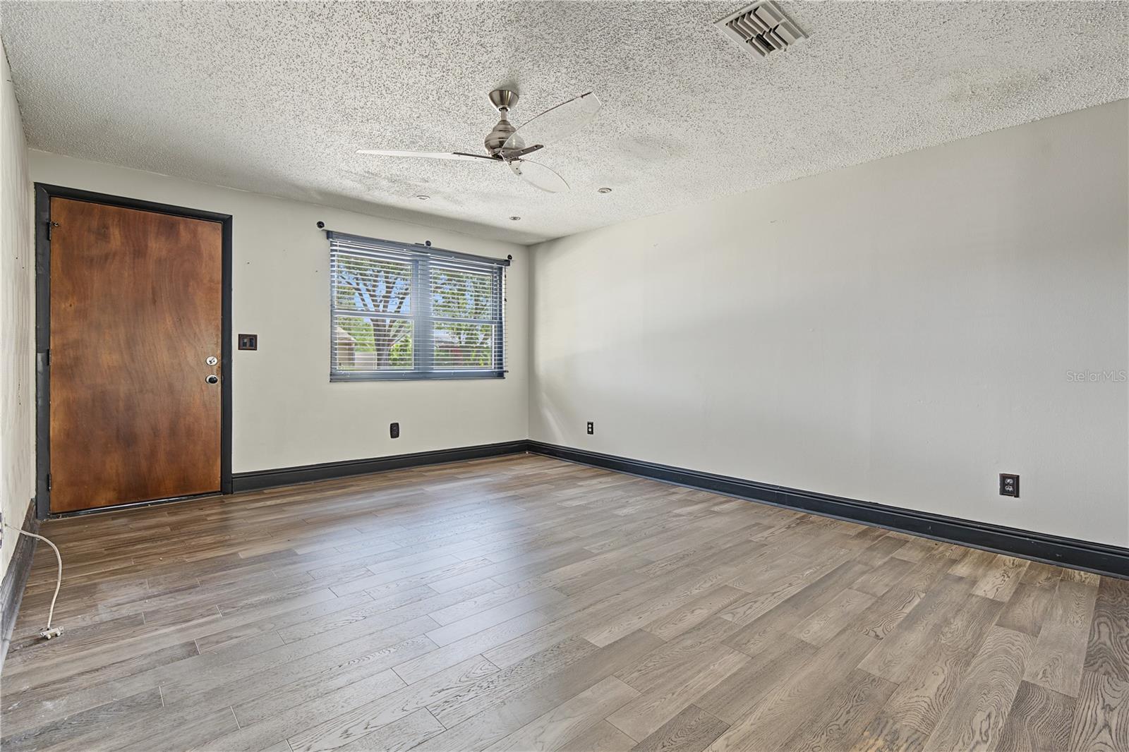 Single Family Residence at 608 TIMBER BAY CIR E, OLDSMAR, photo 3 of 36