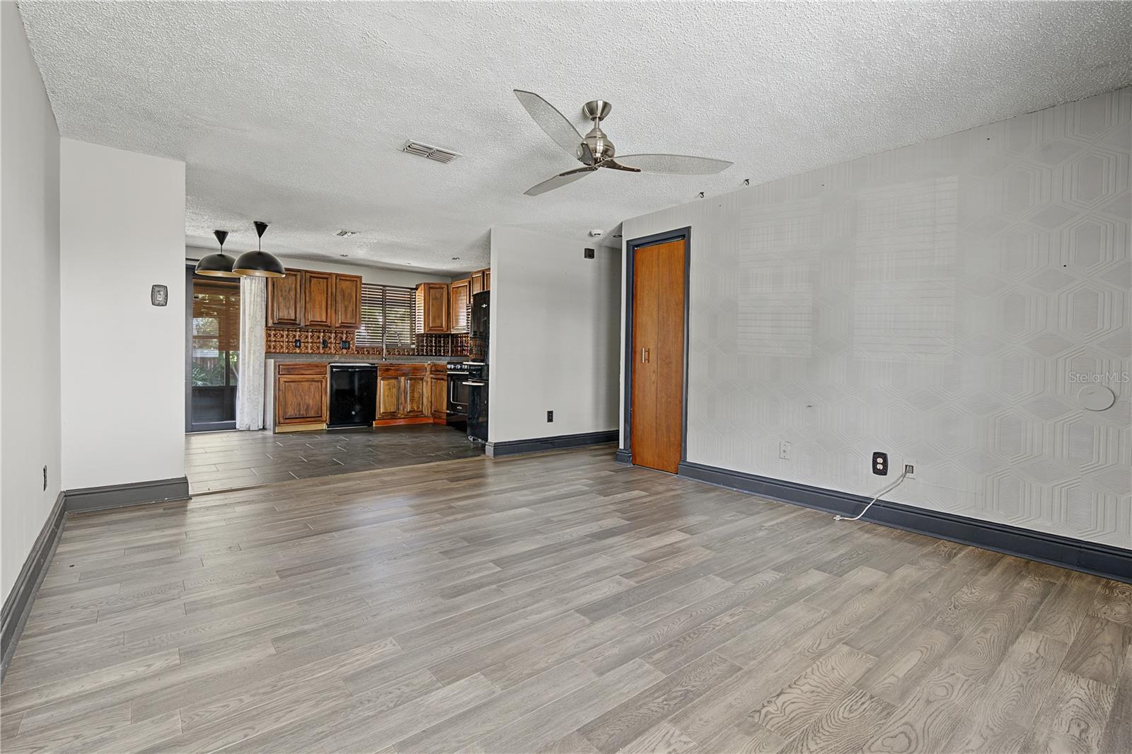 Single Family Residence at 608 TIMBER BAY CIR E, OLDSMAR, photo 5 of 36