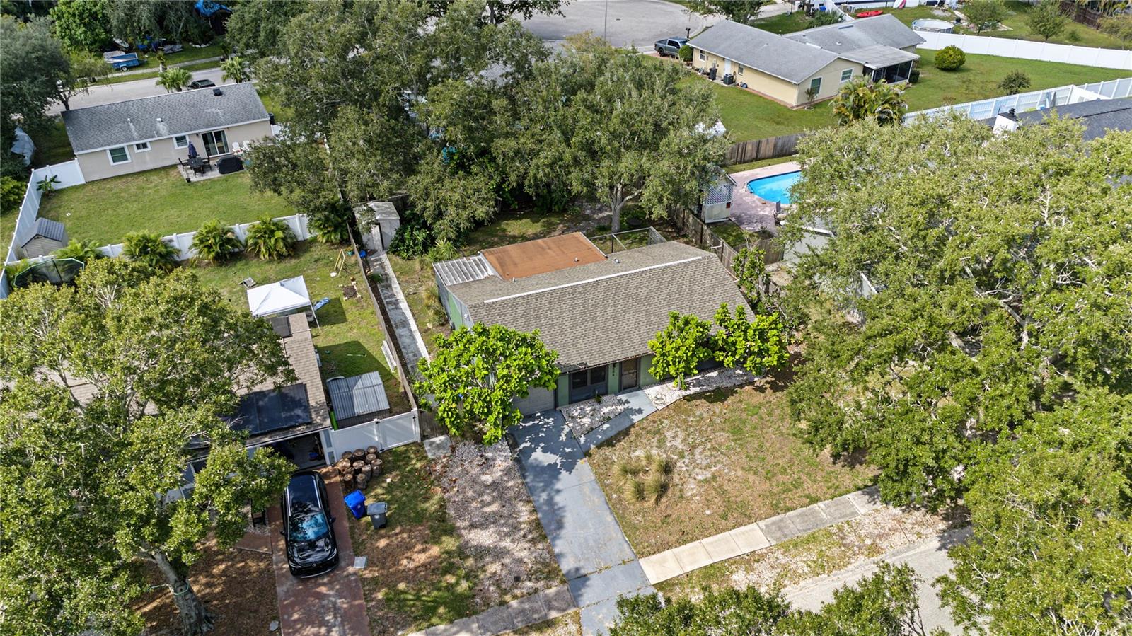 Single Family Residence at 608 TIMBER BAY CIR E, OLDSMAR, photo 33 of 36