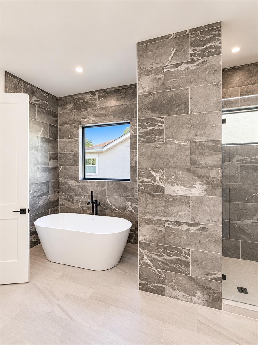 Primary Bathroom - 4611 HICKORY OAK DR, BROOKSVILLE