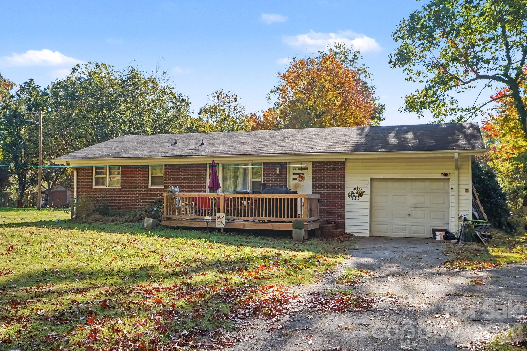 Single Family Residence at 1224 Beachnut Lane, Salisbury, photo 3 of 27
