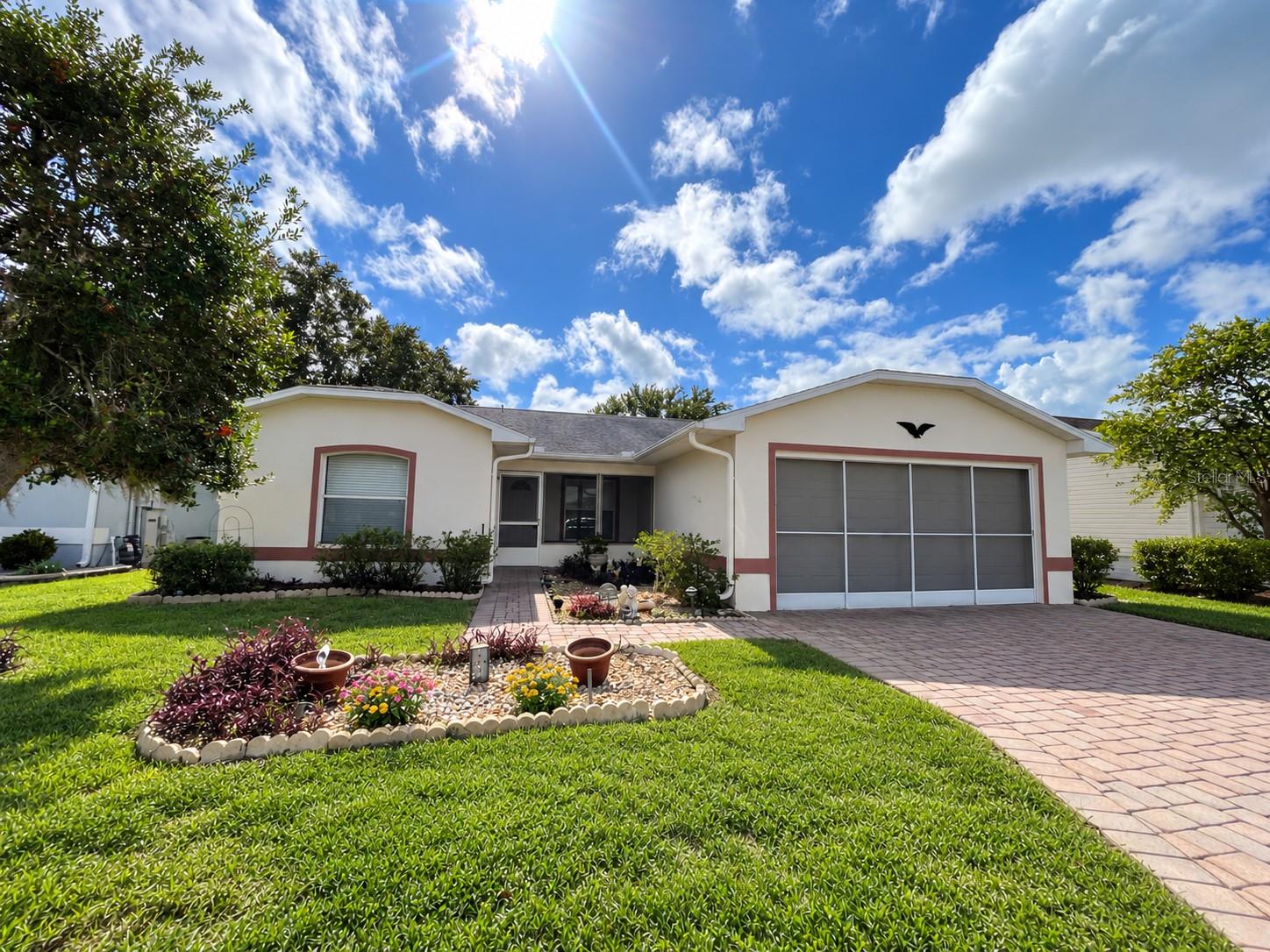 124 TRAILWOOD DR