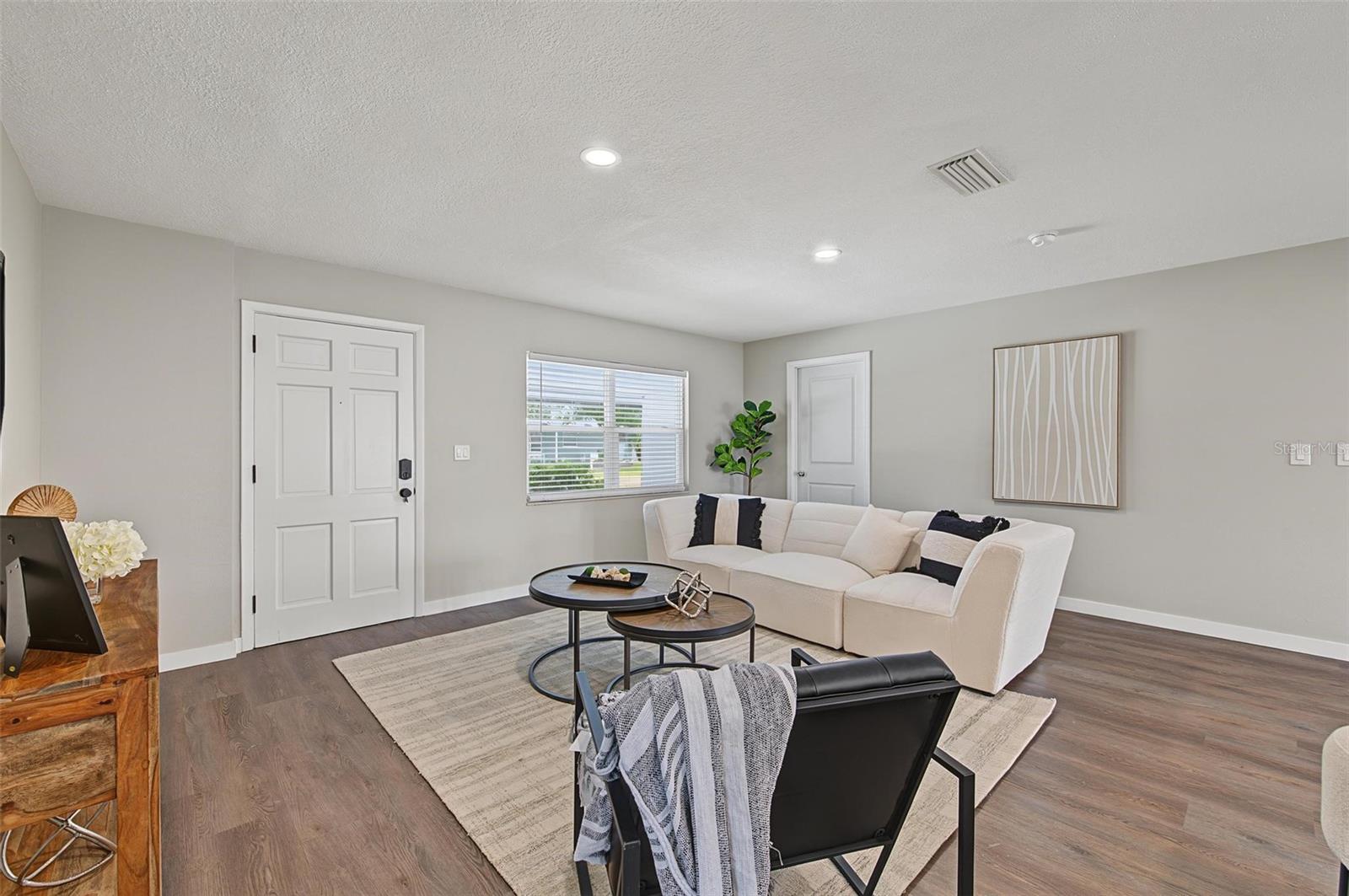 Single Family Residence at 548 FRANDOR PL, APOLLO BEACH, photo 5 of 45