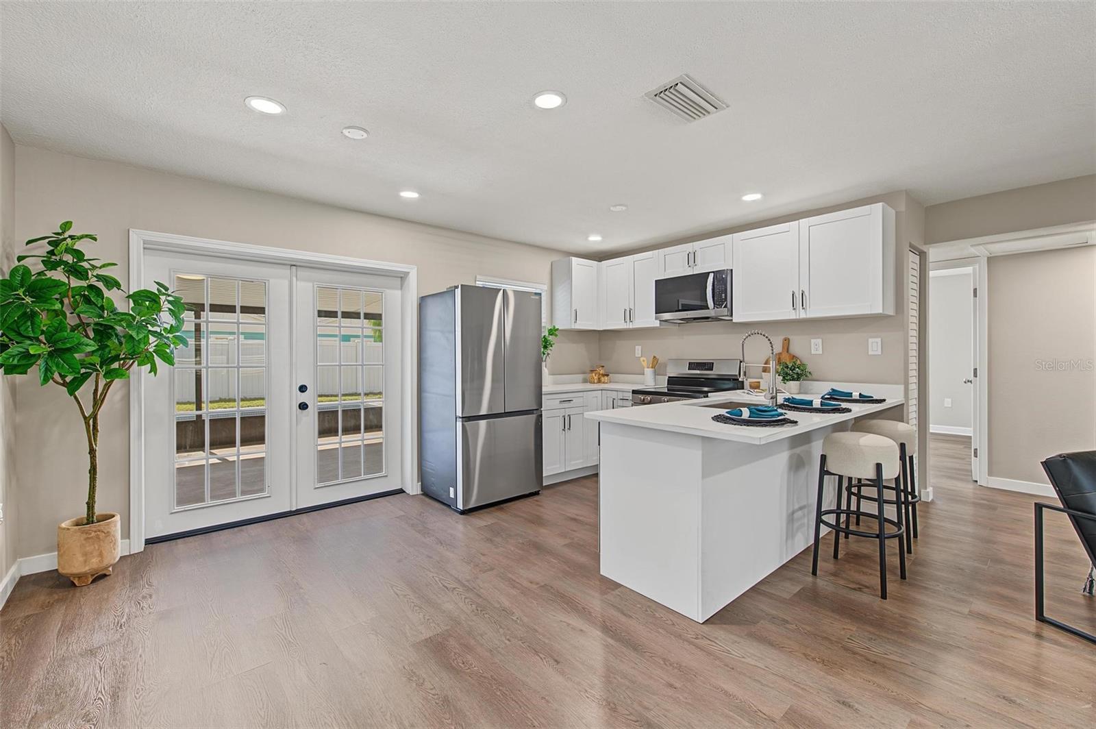 Single Family Residence at 548 FRANDOR PL, APOLLO BEACH, photo 6 of 45