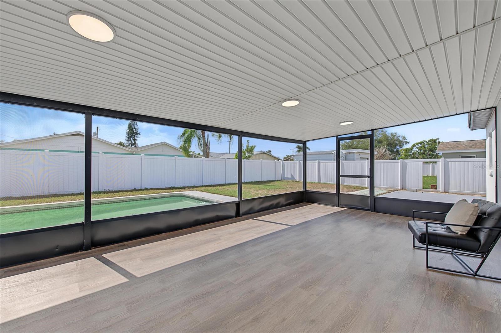 Single Family Residence at 548 FRANDOR PL, APOLLO BEACH, photo 14 of 45