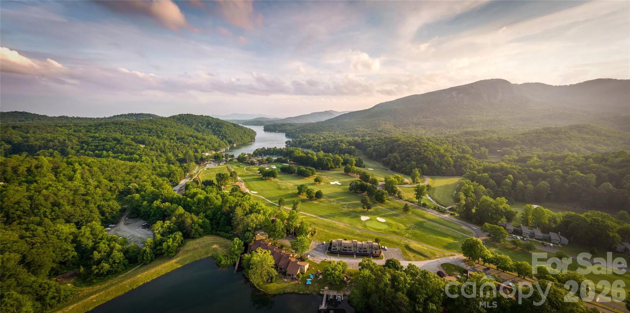 Rumbling Bald Resort - 281 Redwing Road, Lake Lure