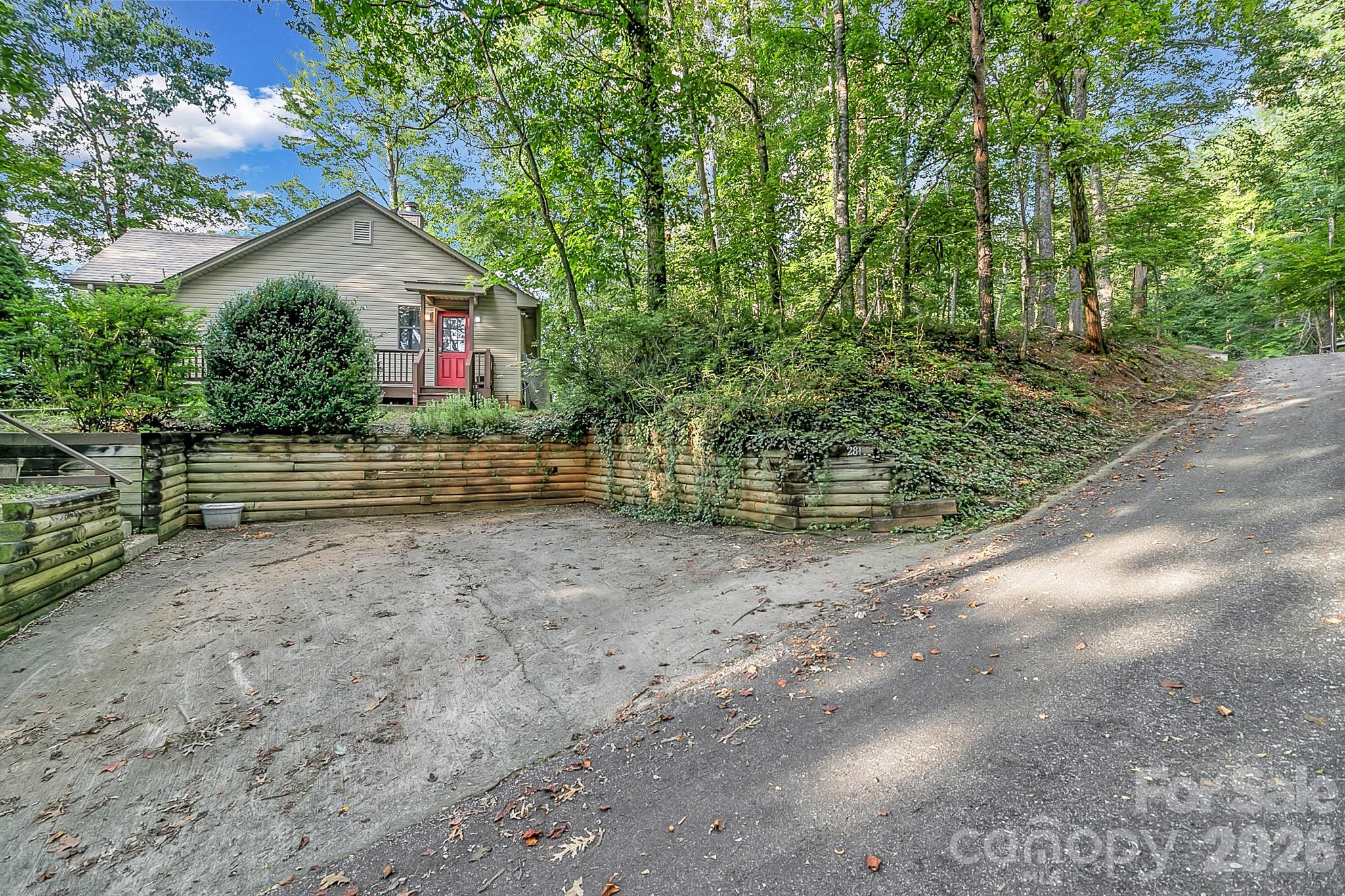 parking - 281 Redwing Road, Lake Lure
