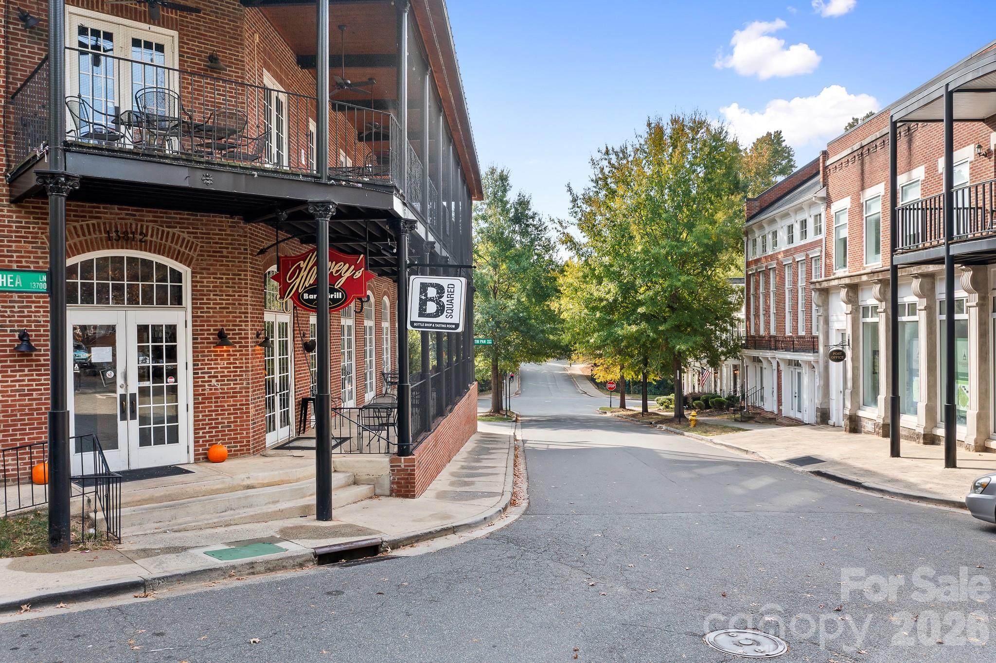 Townhouse at 13835 Cinnabar Place, Huntersville, photo 25 of 27