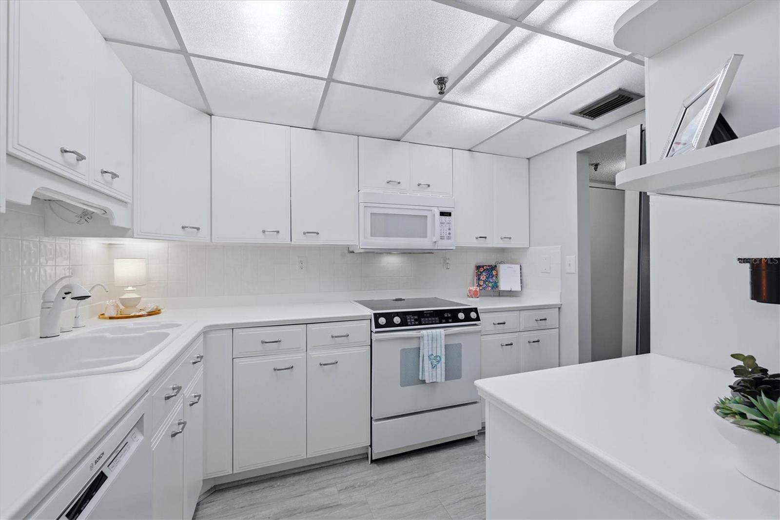 Kitchen - 21405 OLEAN BLVD #434, PORT CHARLOTTE
