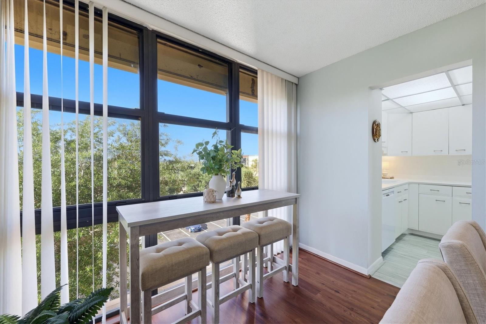 Lots of Natural Light - 21405 OLEAN BLVD #434, PORT CHARLOTTE