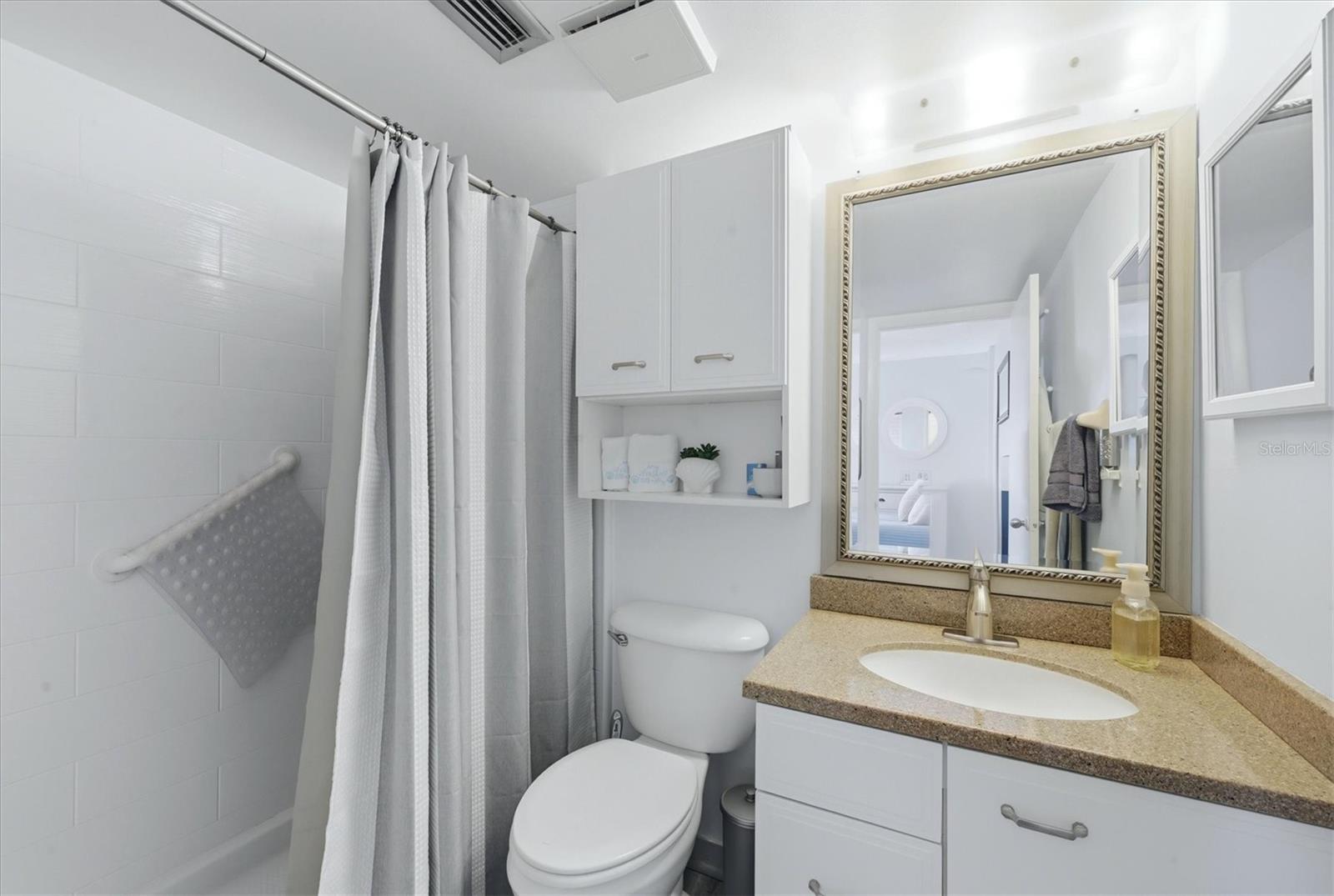 Primary en Suite with Walk-In Shower - 21405 OLEAN BLVD #434, PORT CHARLOTTE