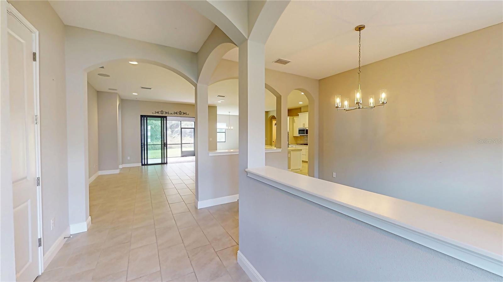 Single Family Residence at 3911 GAVIOTA DR, RUSKIN, photo 3 of 36