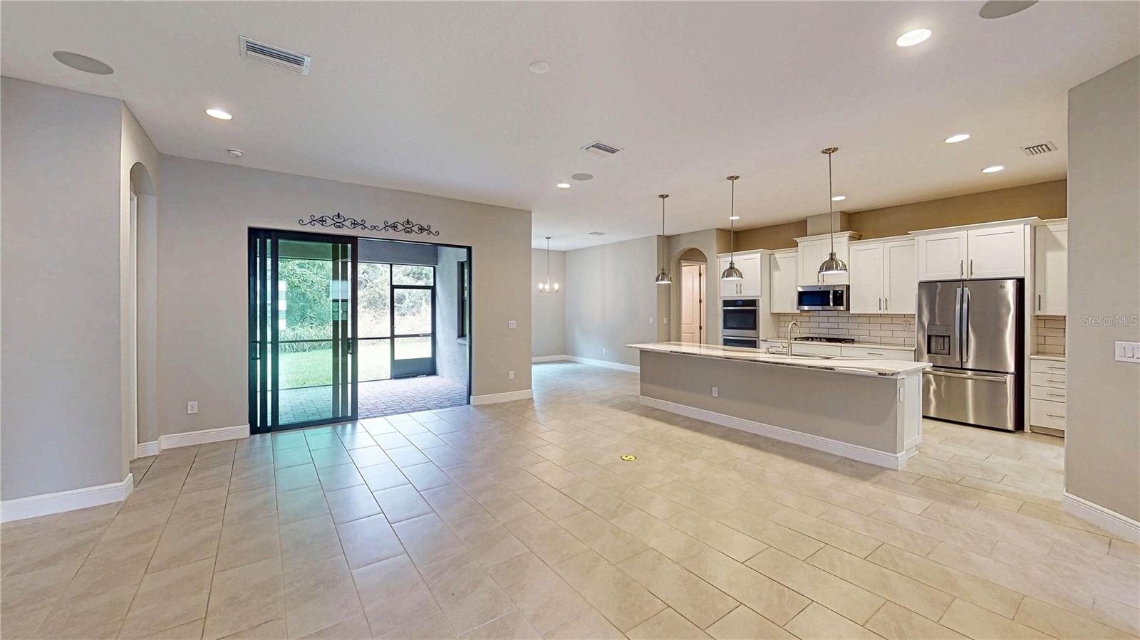 Single Family Residence at 3911 GAVIOTA DR, RUSKIN, photo 6 of 36