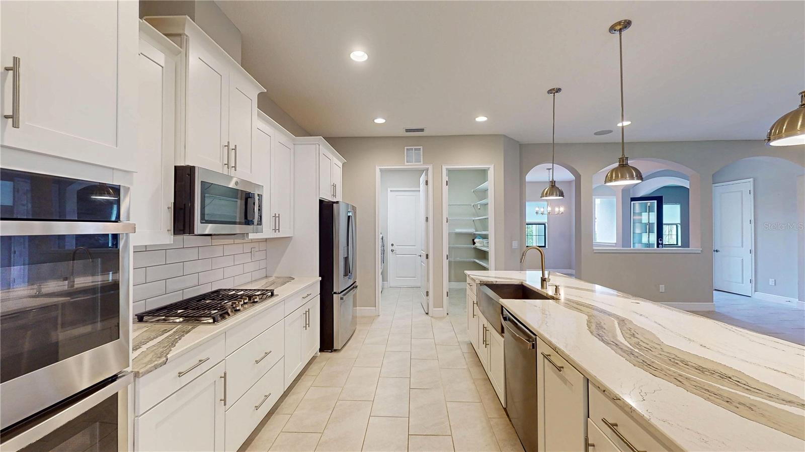 Single Family Residence at 3911 GAVIOTA DR, RUSKIN, photo 8 of 36