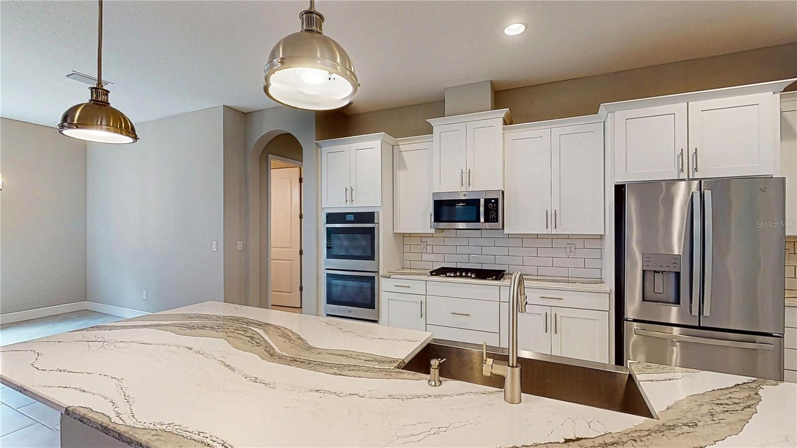 Single Family Residence at 3911 GAVIOTA DR, RUSKIN, photo 10 of 36