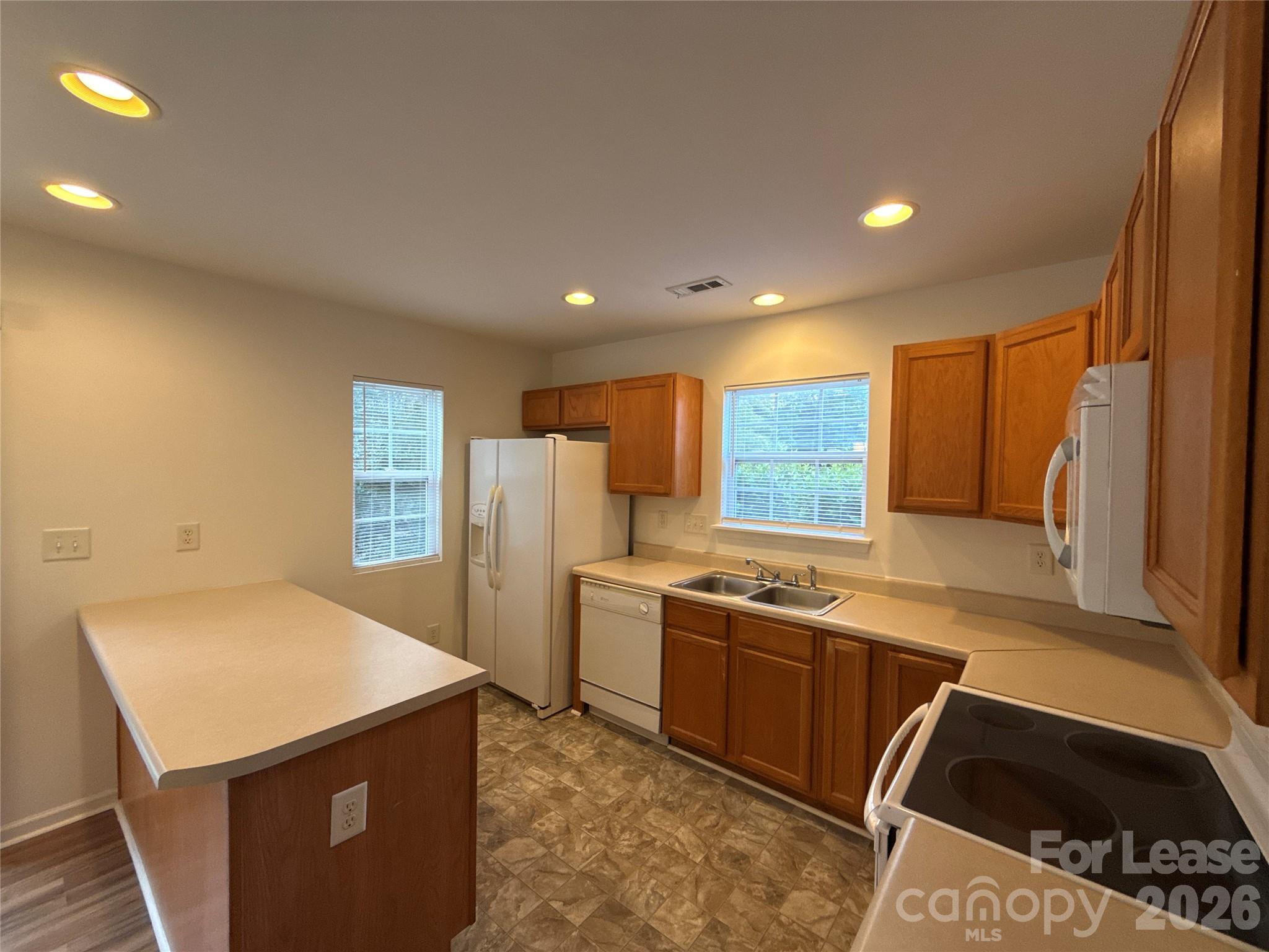 Townhouse at 14327 Tranters Creek Lane, Charlotte, photo 4 of 21