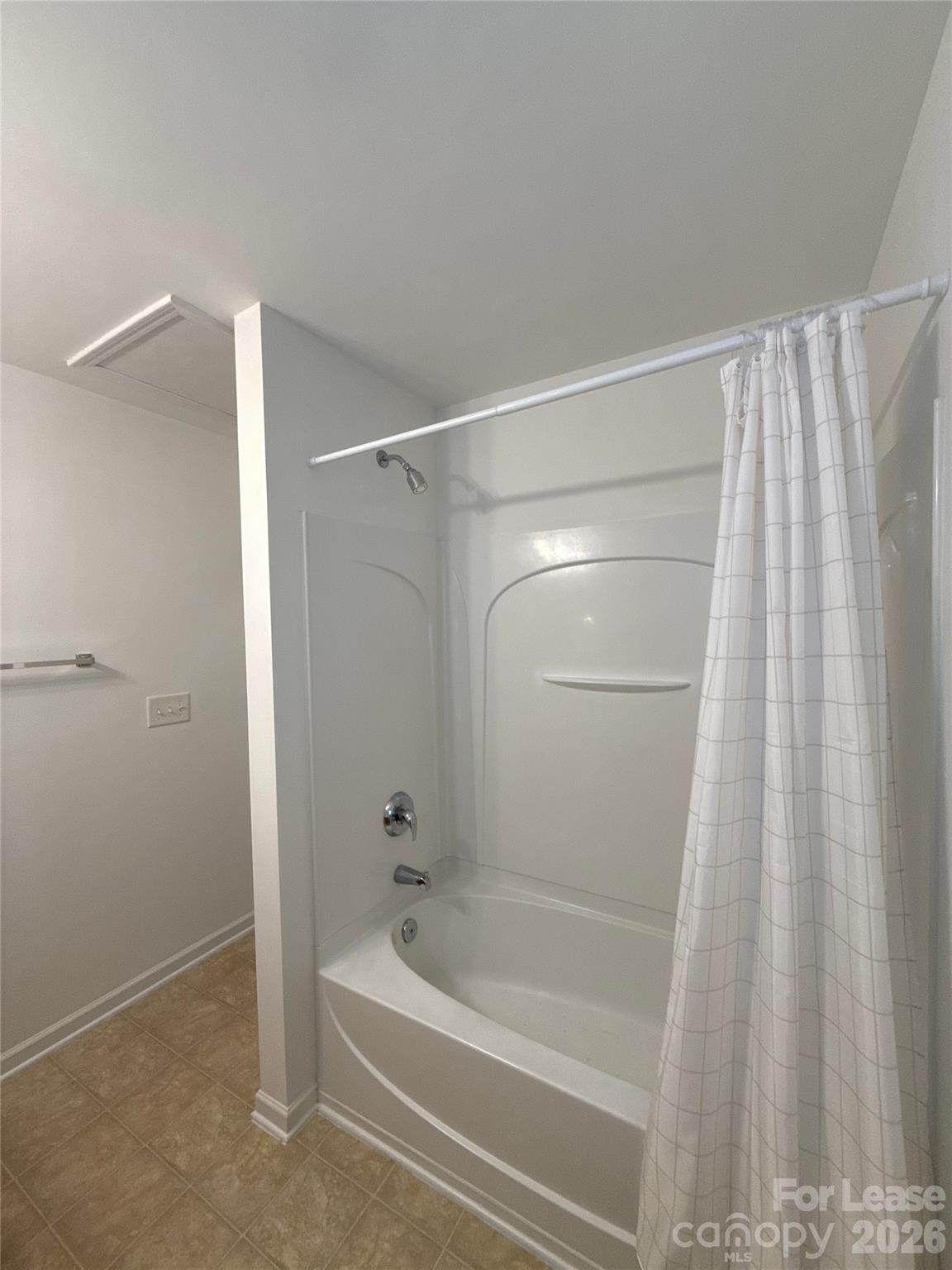 Townhouse at 14327 Tranters Creek Lane, Charlotte, photo 15 of 21