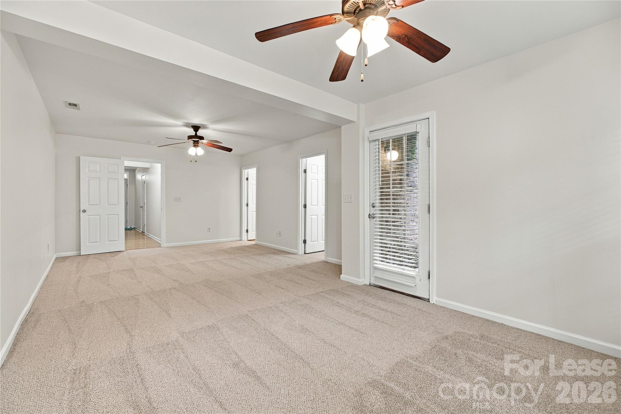 Townhouse at 261 Lincoln Street, Charlotte, photo 5 of 18
