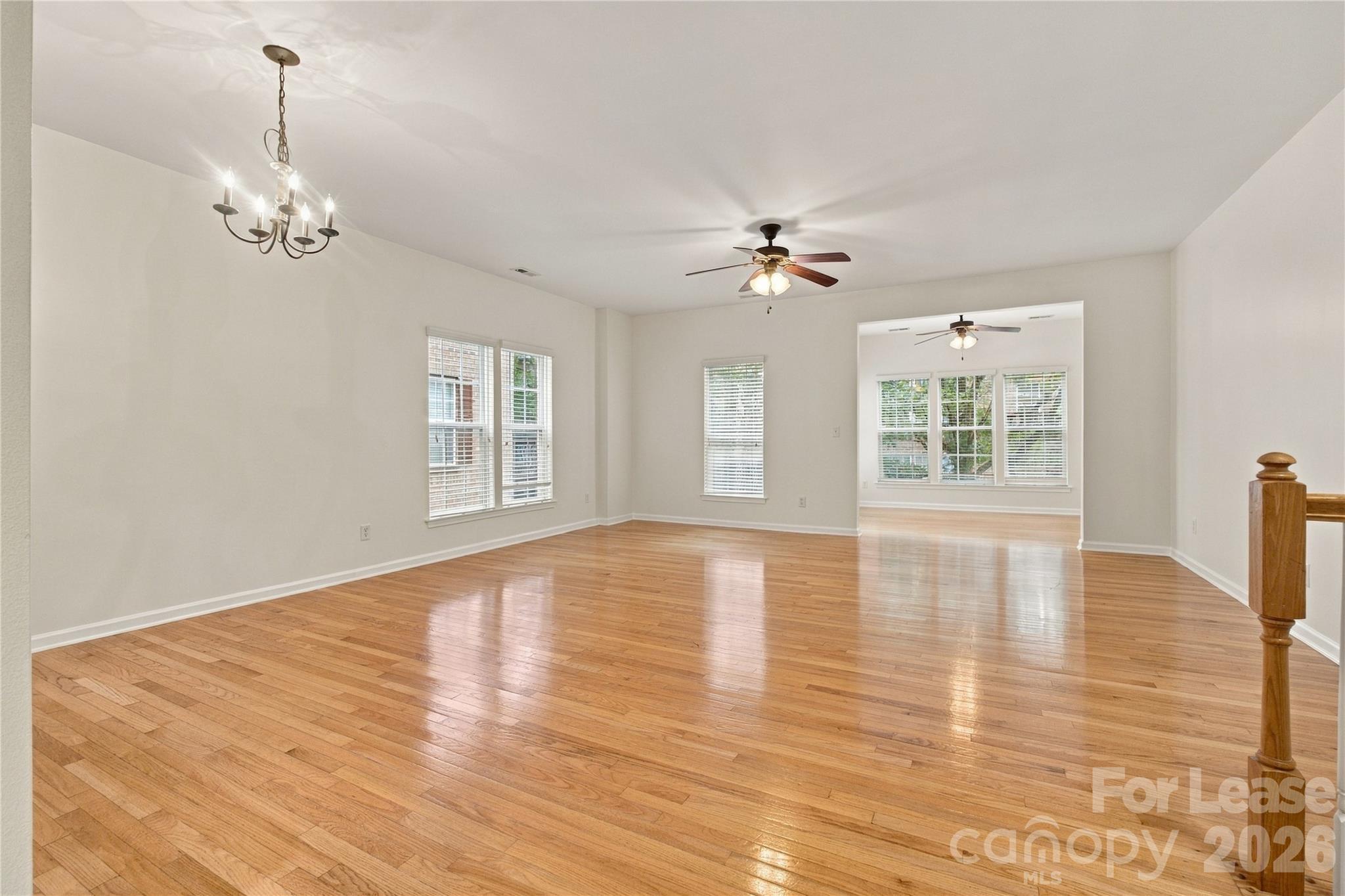 Townhouse at 261 Lincoln Street, Charlotte, photo 6 of 18