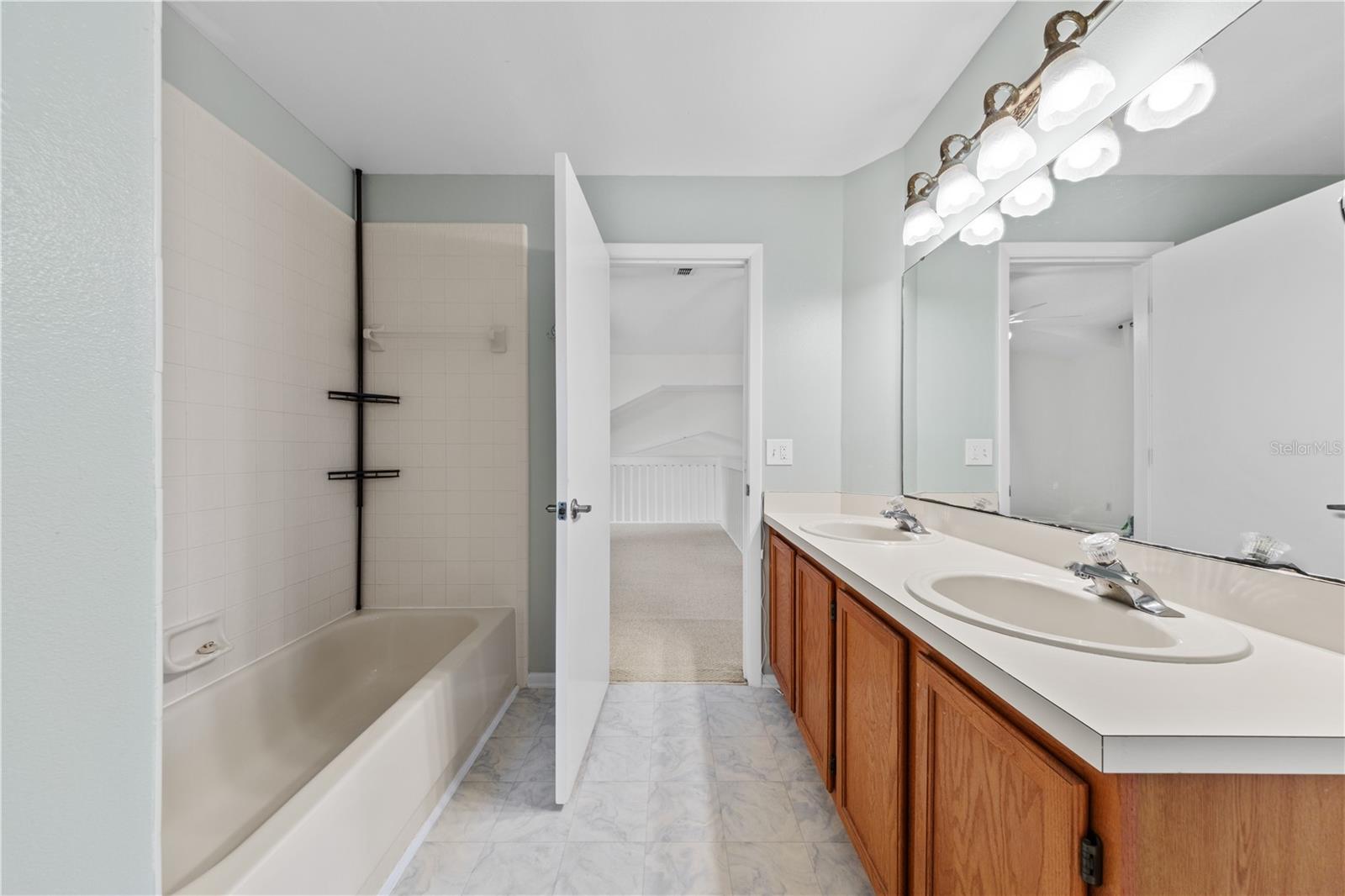 Bathroom 2 - 3701 BEAVER RIDGE DR, ORLANDO