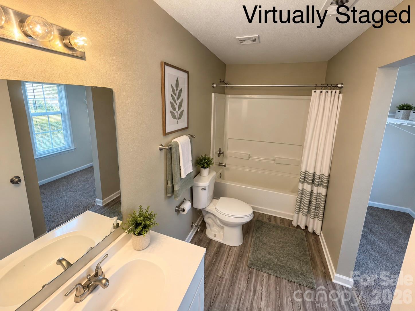 Single Family Residence at 1620 Lynford Drive, Charlotte, photo 19 of 24