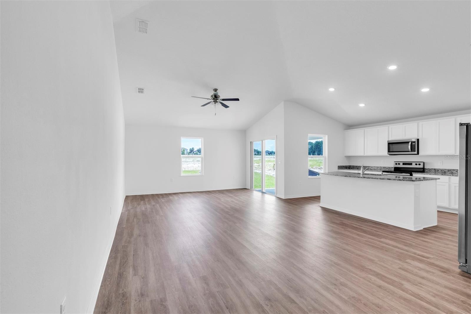 Single Family Residence at 13392 SW 77TH AVE, OCALA, photo 2 of 14
