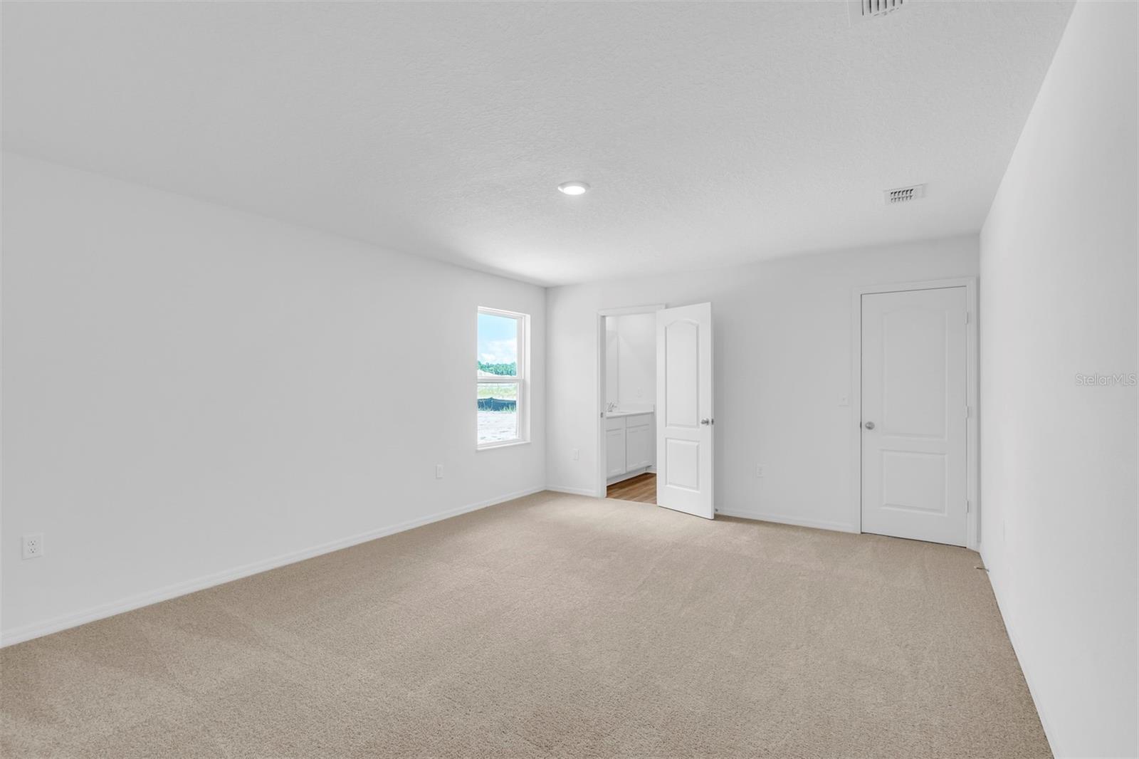 Single Family Residence at 13392 SW 77TH AVE, OCALA, photo 7 of 14