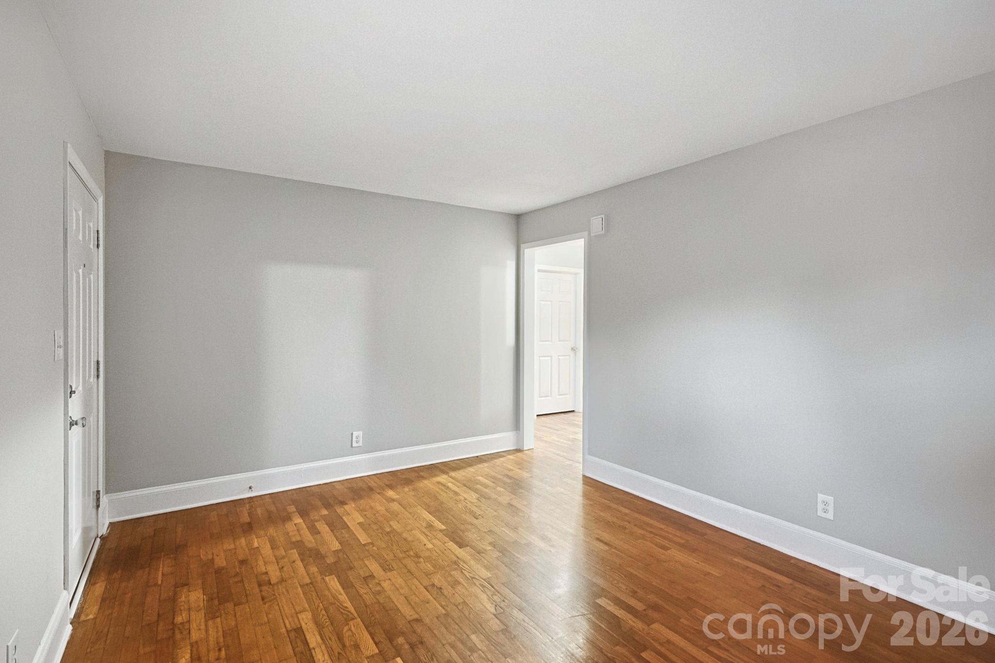 Single Family Residence at 1312 Seigle Avenue, Charlotte, photo 5 of 24