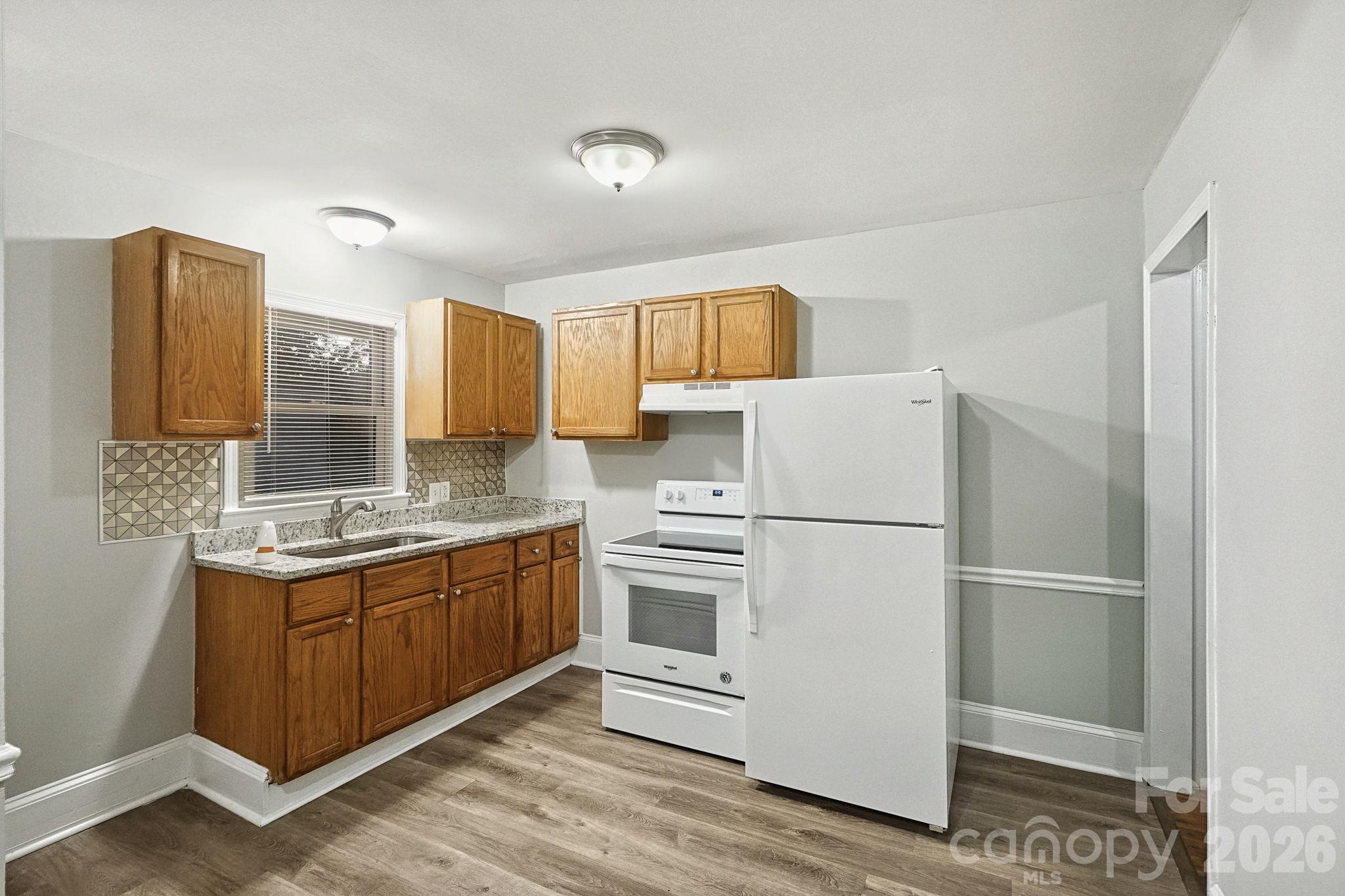 Single Family Residence at 1312 Seigle Avenue, Charlotte, photo 6 of 24