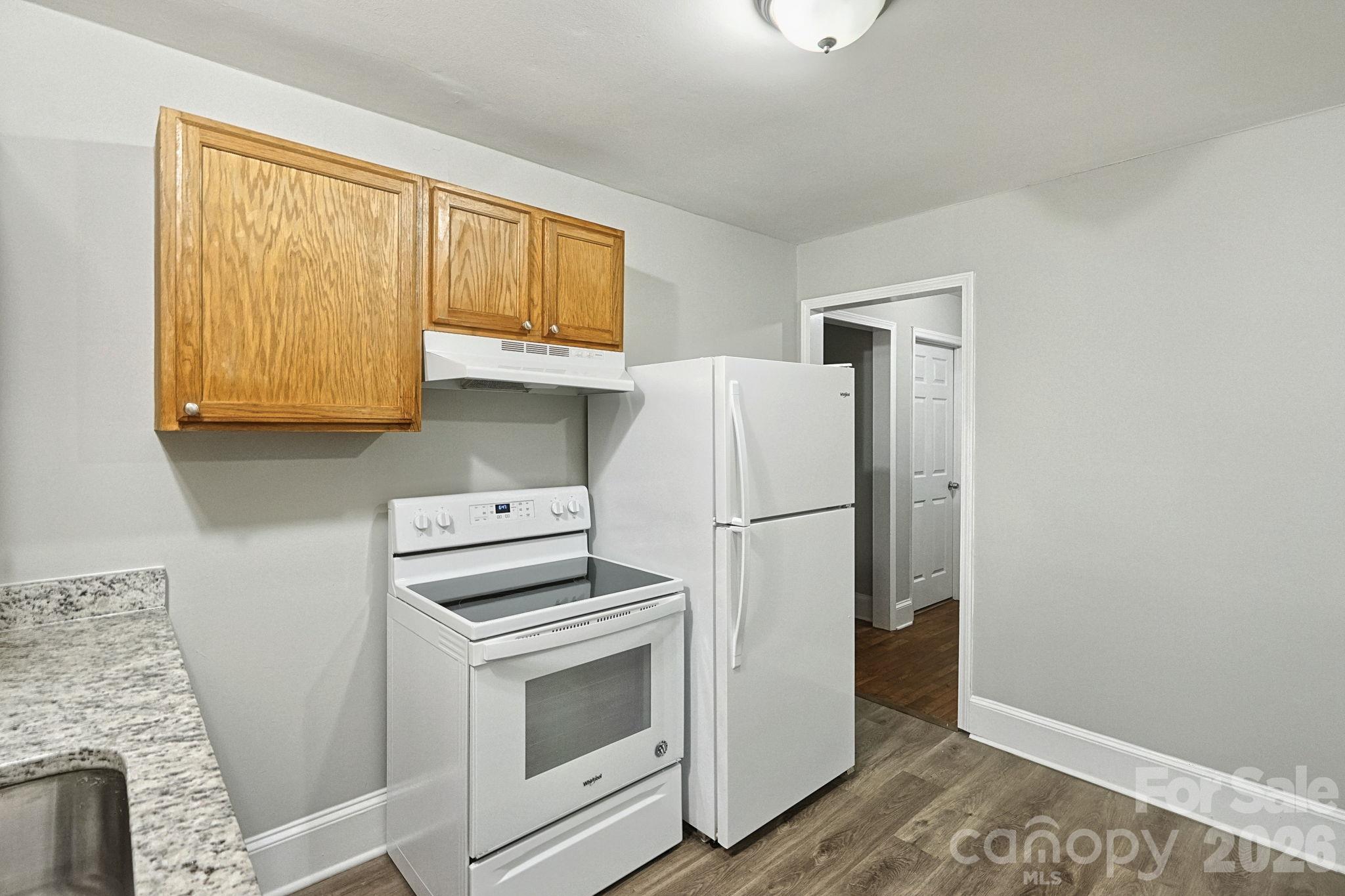 Single Family Residence at 1312 Seigle Avenue, Charlotte, photo 8 of 24