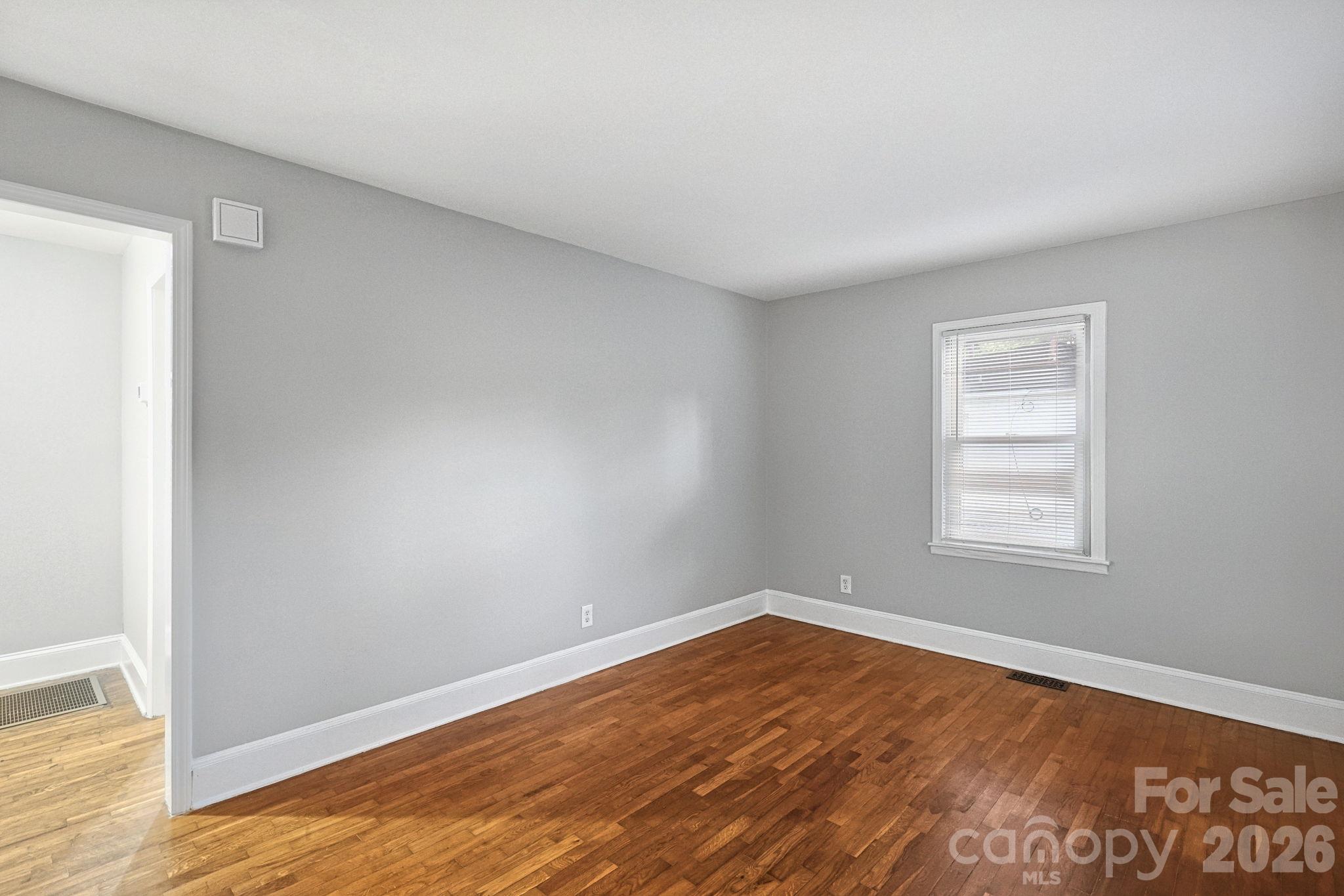 Single Family Residence at 1312 Seigle Avenue, Charlotte, photo 10 of 24