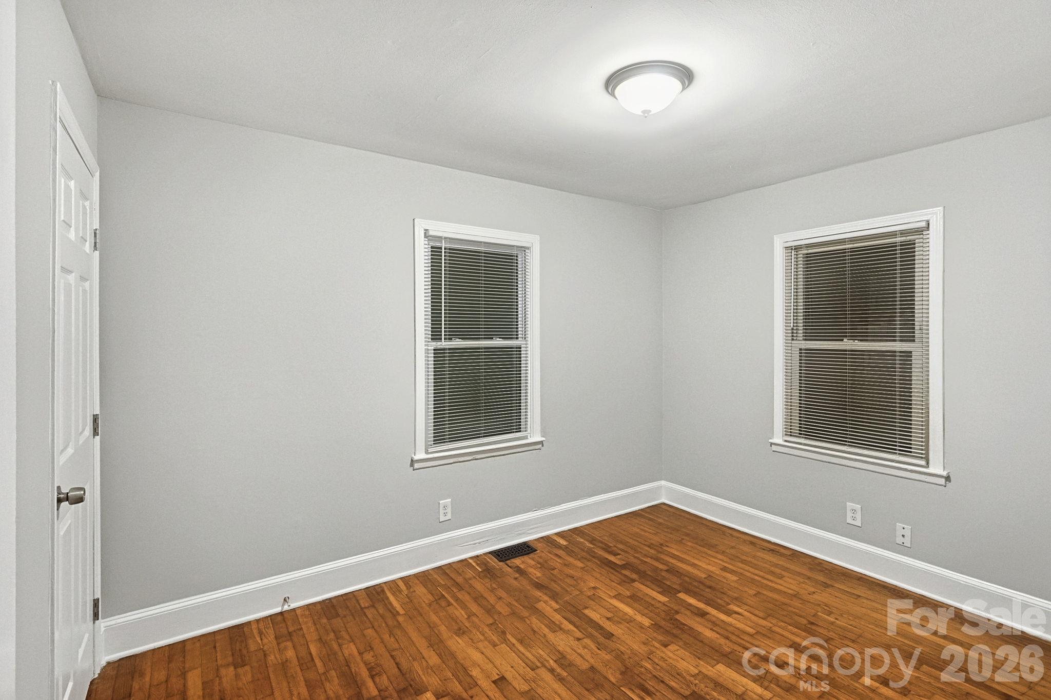 Single Family Residence at 1312 Seigle Avenue, Charlotte, photo 11 of 24