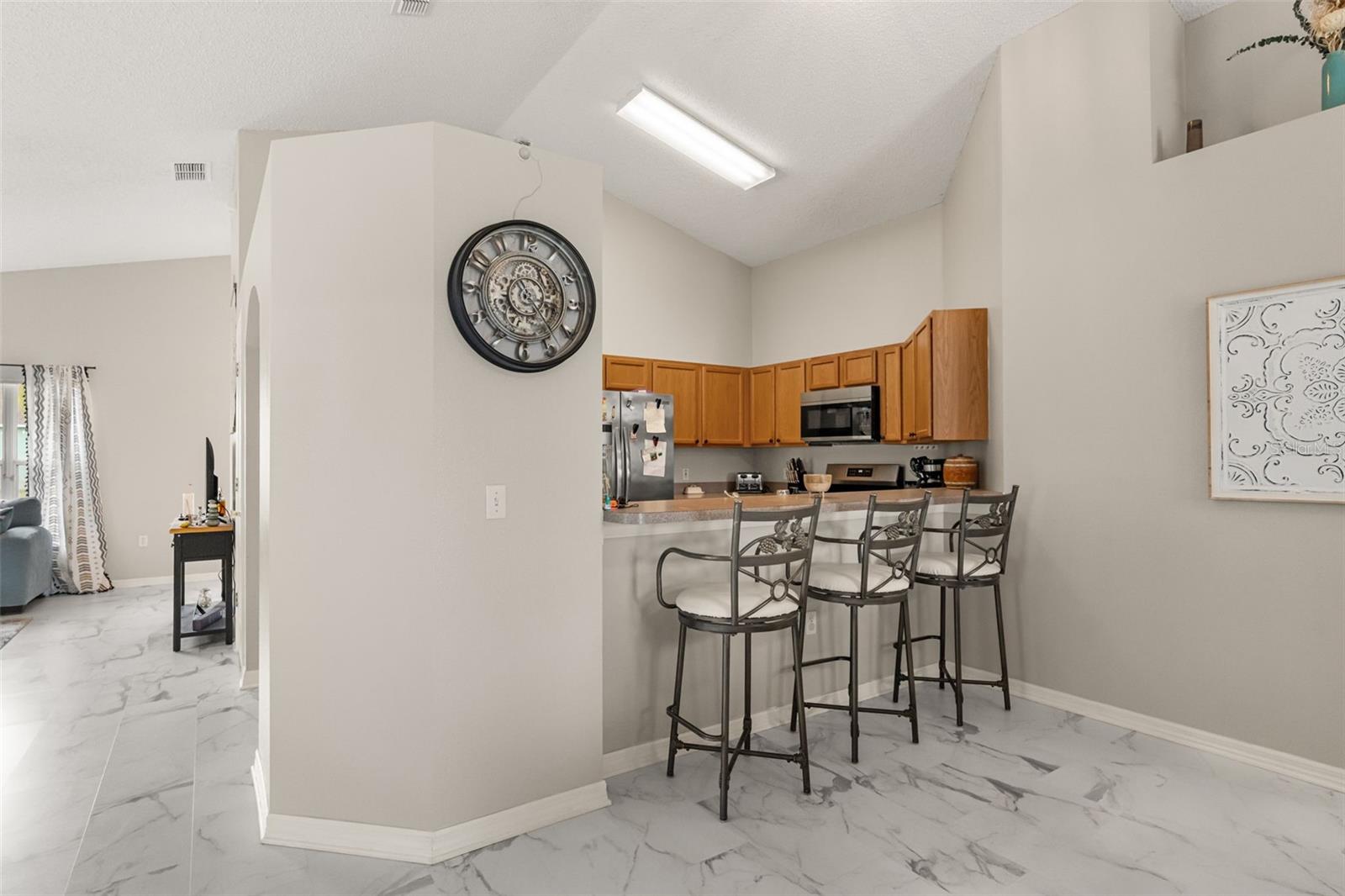 Breakfast nook - 551 MAJESTY DR, DAVENPORT