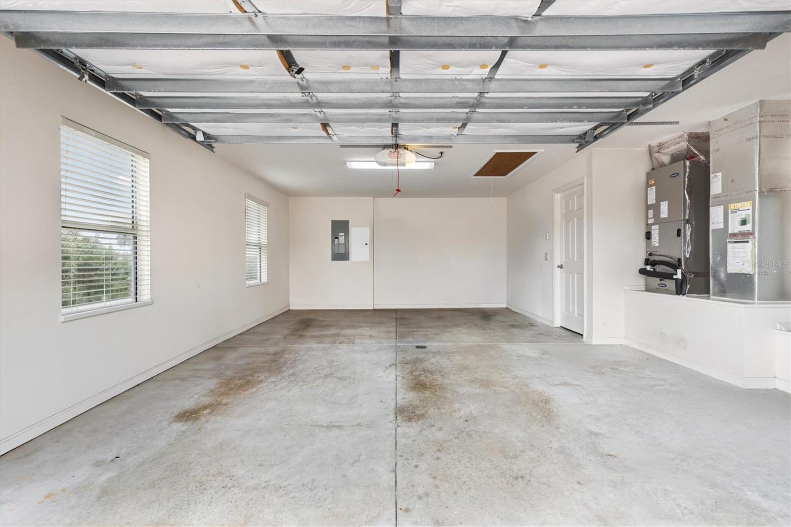 GARAGE - 2398 FLATWOOD ST, THE VILLAGES