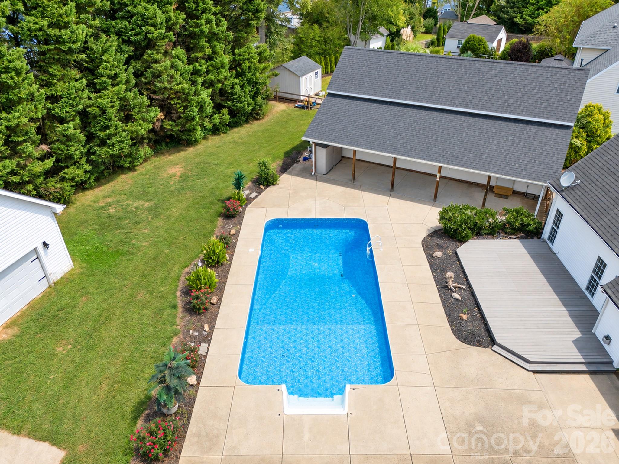 Single Family Residence at 118 Breton Court, Mooresville, photo 4 of 45