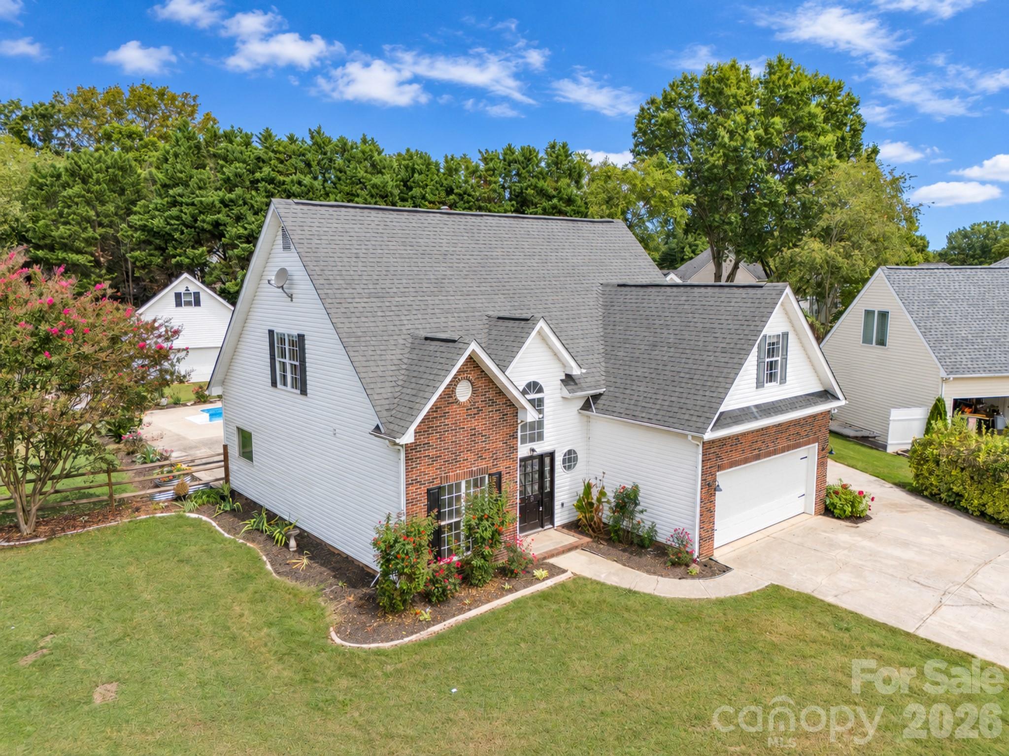 Single Family Residence at 118 Breton Court, Mooresville, photo 11 of 45