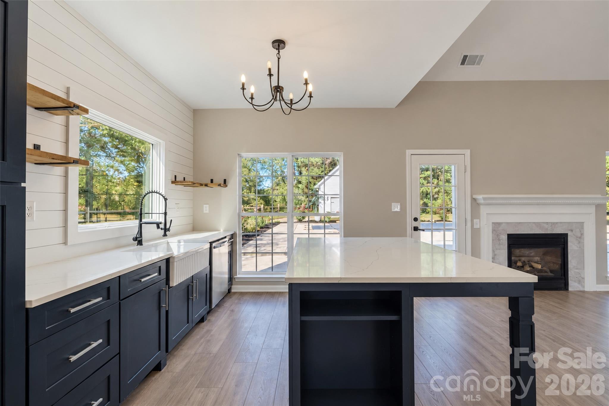 Single Family Residence at 118 Breton Court, Mooresville, photo 18 of 45