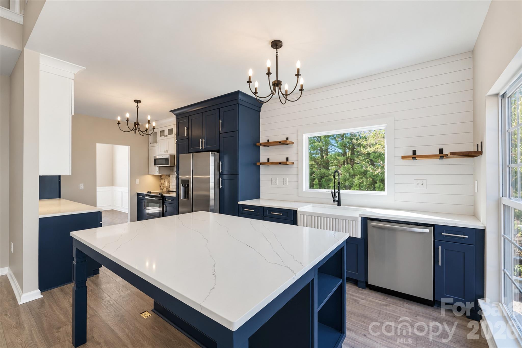 Single Family Residence at 118 Breton Court, Mooresville, photo 17 of 45