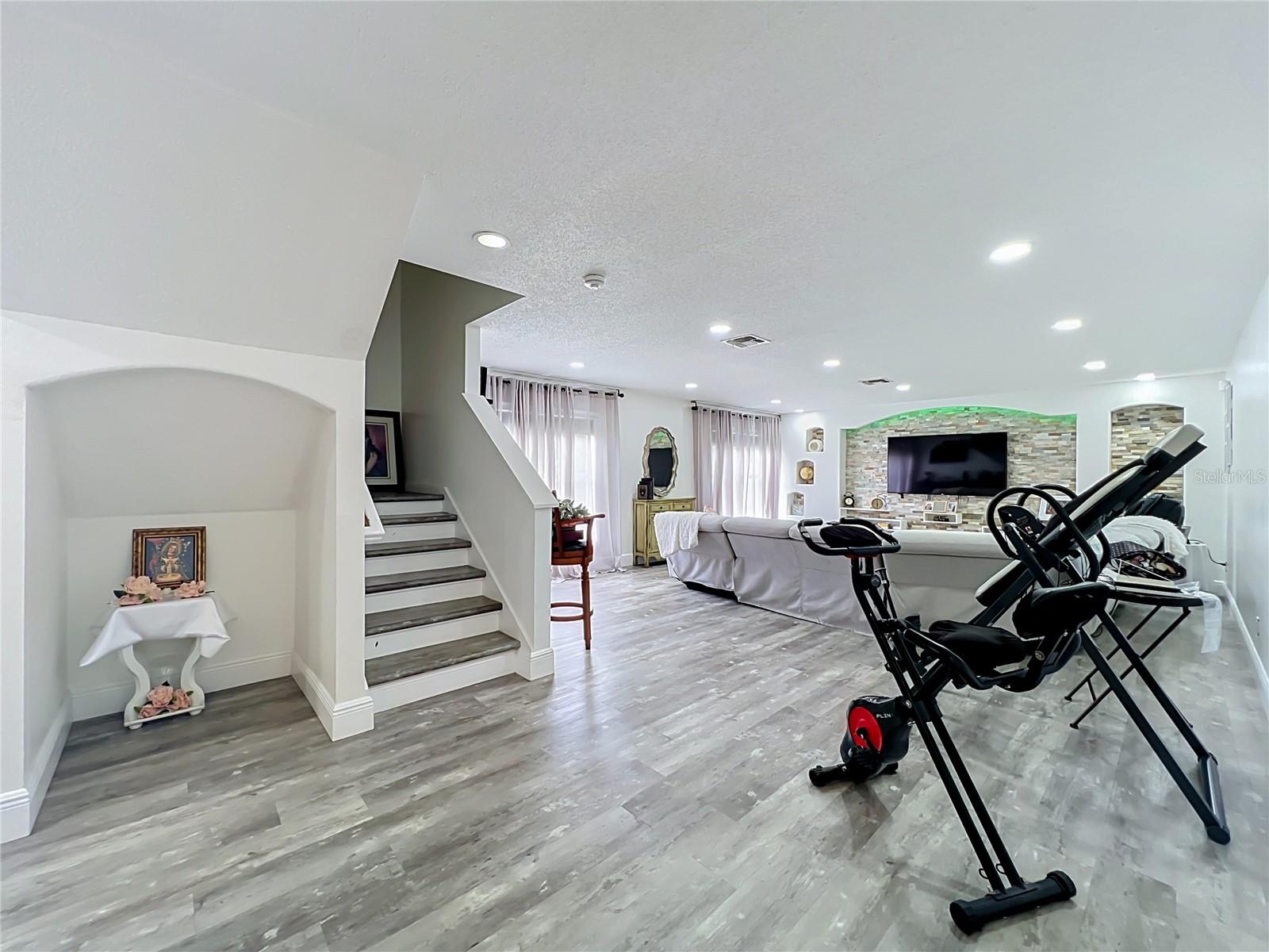 Single Family Residence at 3275 AMBERLEY PARK CIR, KISSIMMEE, photo 27 of 93