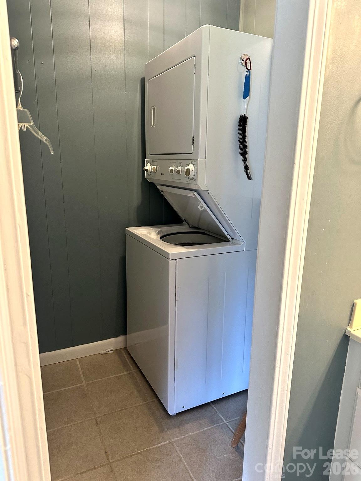 Condominium at 263 Fairway Lane, Spruce Pine, photo 9 of 12
