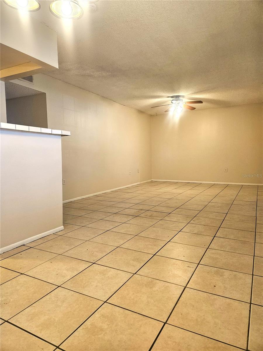Condominium at 1440 HOLDEN AVE #B9, ORLANDO, photo 7 of 25