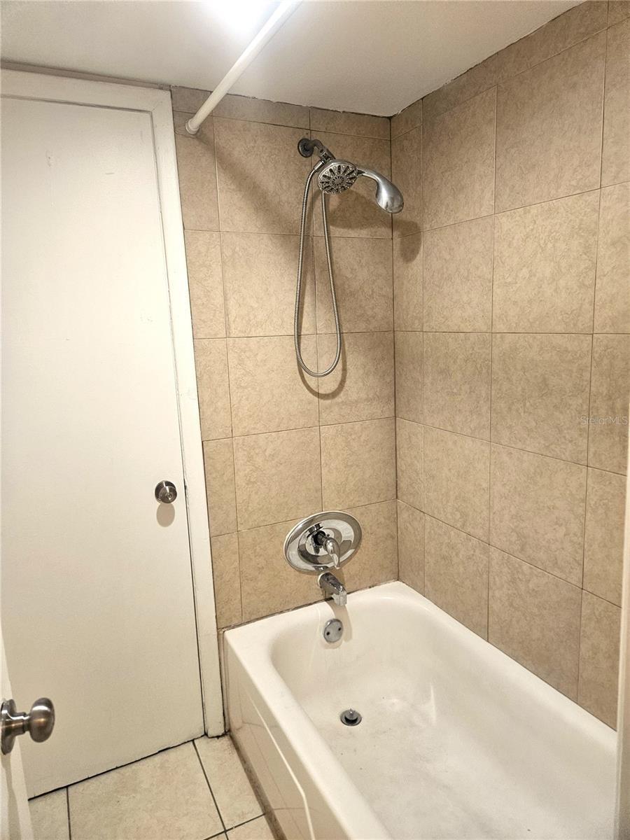 Condominium at 1440 HOLDEN AVE #B9, ORLANDO, photo 17 of 25