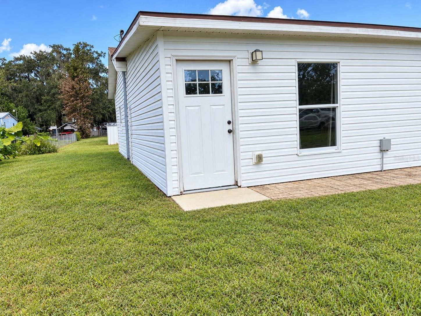 Single Family Residence at 3351 OBERRY RD, KISSIMMEE, photo 2 of 13